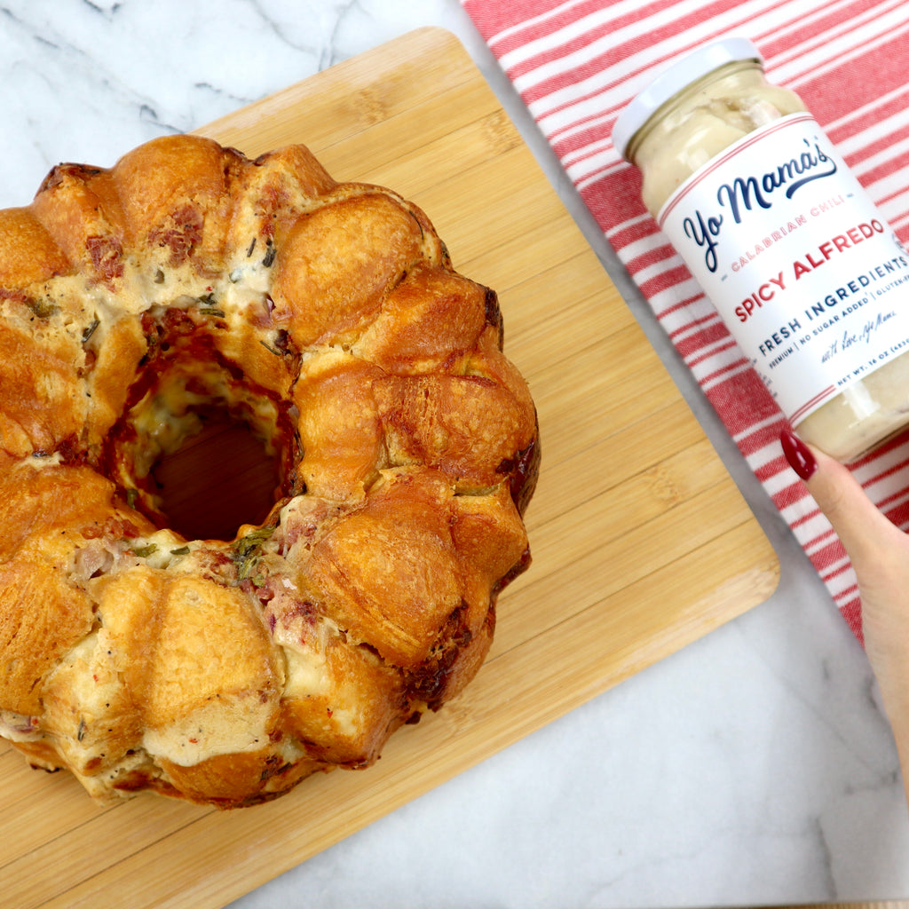 Spicy Alfredo Pull Apart Bread